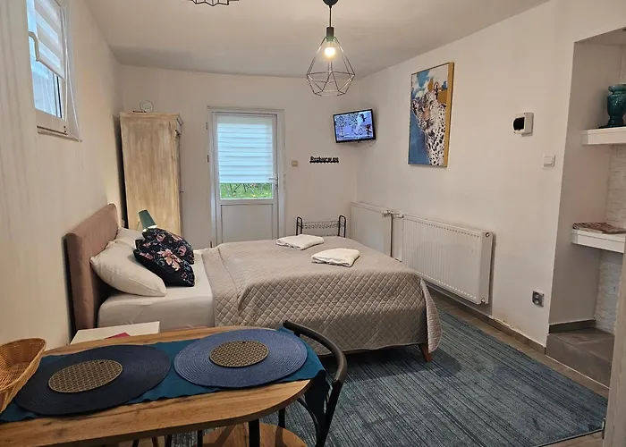 Privatunterkunft Mira *